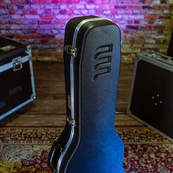 Concept™ 2.9 Dreadnought 6 String Pro-Form® USA Molded Guitar Case close up