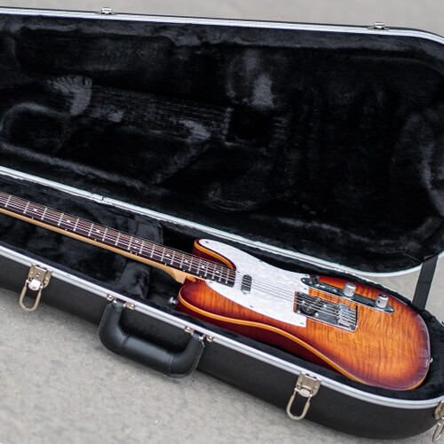 open Vectra universal electric guitar case VTR-530 black with tele® guitar inside